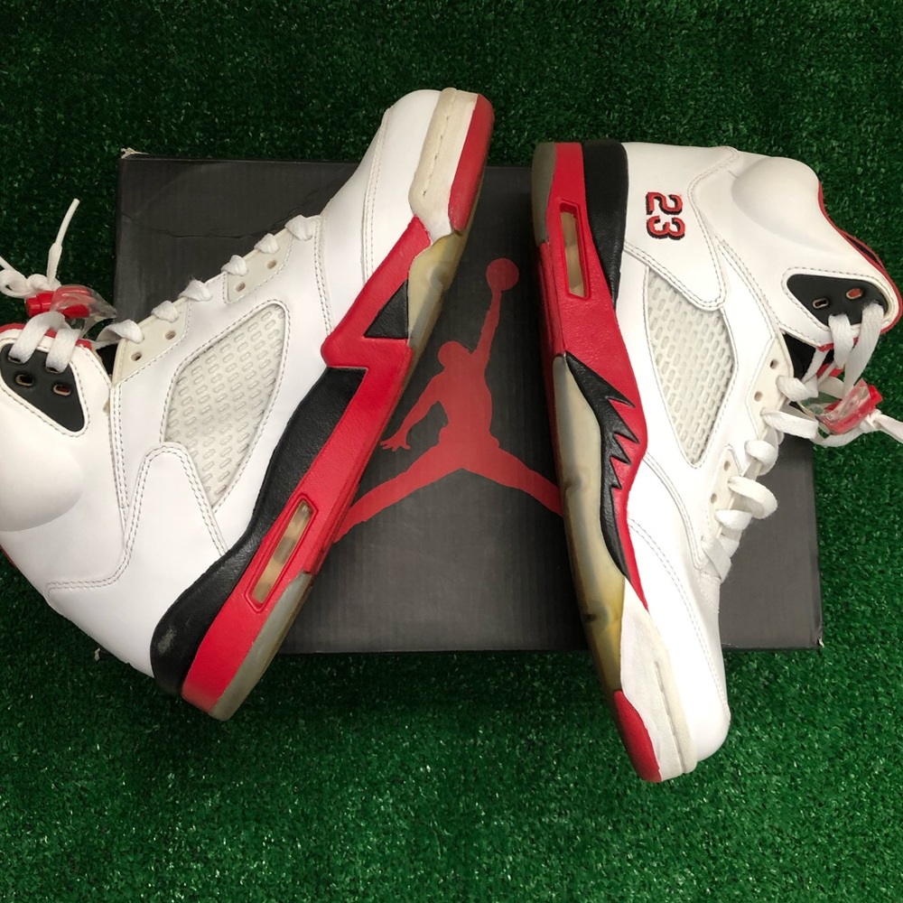 Jordan 5 Fire Red size 8